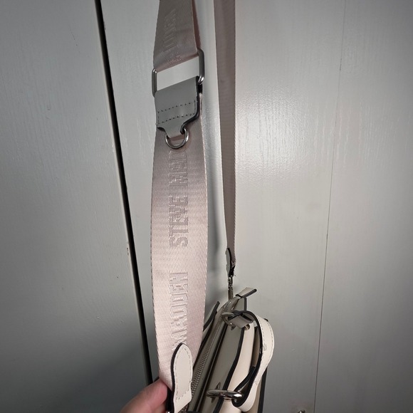 Steve Madden White Embossed Logo Crossbody Bag Adjustable Strap city Scandi Chic - Picture 5 of 14